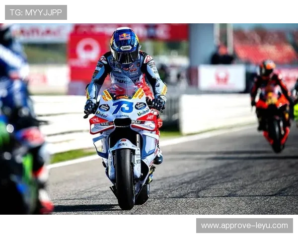 MotoGP赛季冲刺战：意大利车手在阿根廷大奖赛上力克强敌逆袭登顶